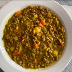 A picture of Lentejas (Spanish cuisine).