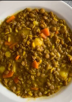 A picture of Lentejas (Spanish cuisine).