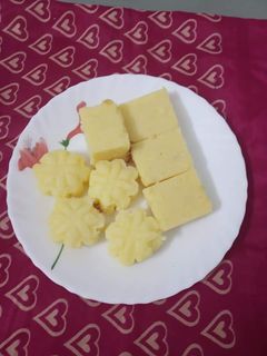 பால் கோவா (Paalkova Recipe in Tamil) செய்முறை முக்கிய புகைப்படம்