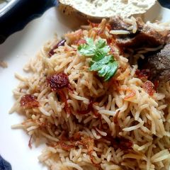A picture of Awadh special yakhni pulao.