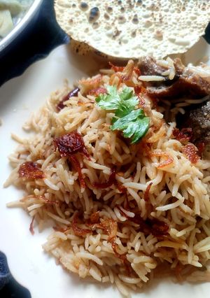 A picture of Awadh special yakhni pulao.