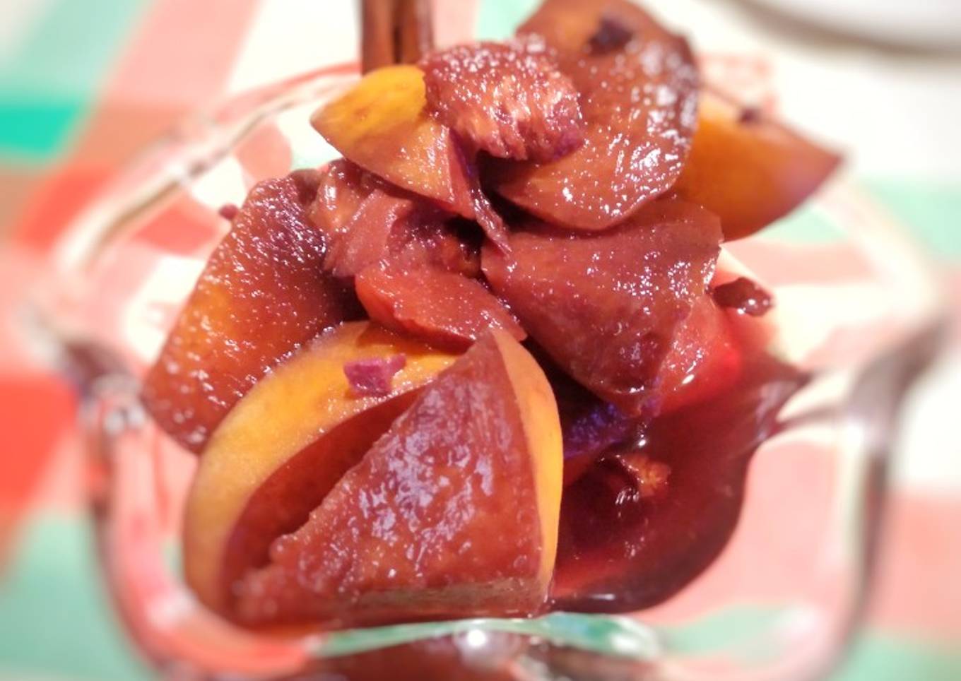 Melocotón de Calanda con vino