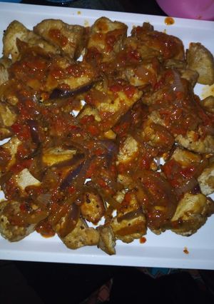 A picture of Awara and sauces.