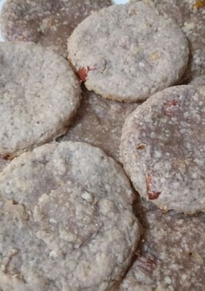 Una foto de Galletas de avena con nueces y almendras!!!💛🌈