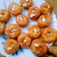 A picture of Delicious Balushahi.