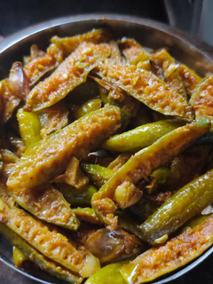 கோவைக்காய் மேகி மசாலா (kovakkai maggi masala recipe in Tamil) செய்முறை முக்கிய புகைப்படம்