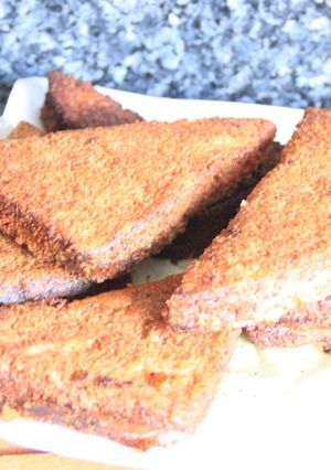 દહીં ના બ્રેડ પકોડા (Curd Bread Pakoda Recipe In Gujarati) રેસીપી મુખ્ય ફોટો