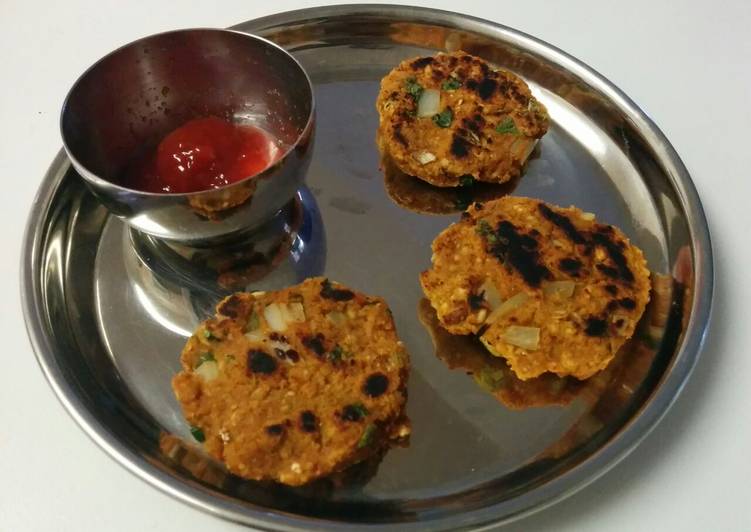 Steps to Make Ultimate Oats and moong dal tikki