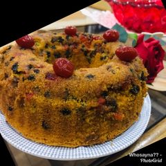 A picture of Whosayna’s Fruit and Nut Cake.