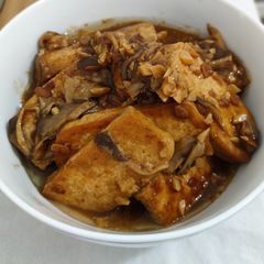 A picture of Douban braised tofu.