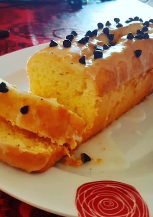 Una foto de Budín glaseado de limón