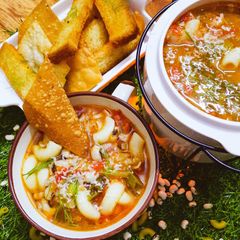 A picture of Minestrone soup.