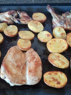Una foto de Pollo al vino blanco
