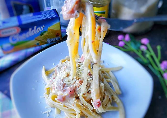 Fettuccine Carbonara sederhana