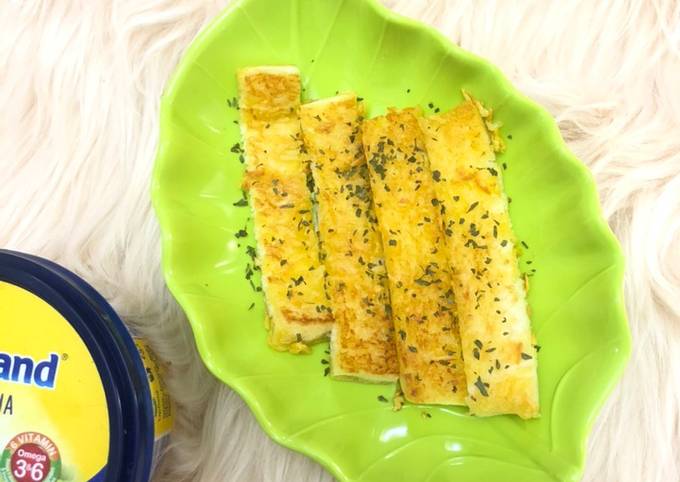 Bagaimana Membuat Garlic Bread praktis, Lezat Sekali