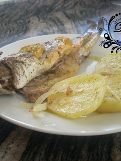 Una foto de Lubina al horno