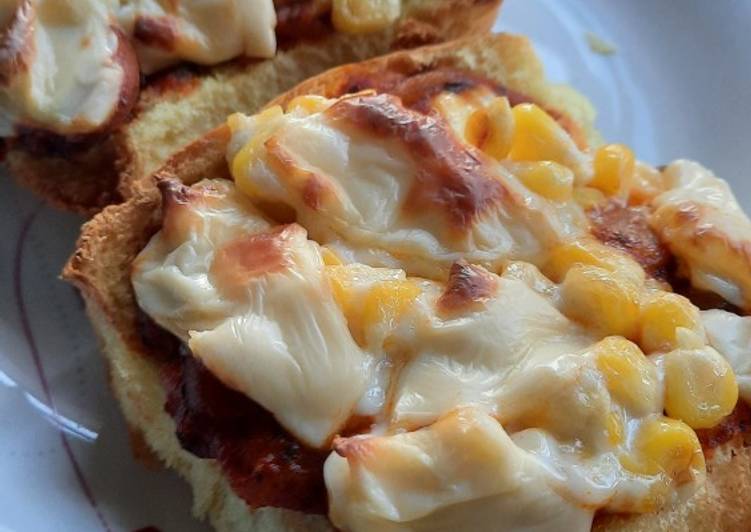 Simple Way to Make Quick Pizza toast