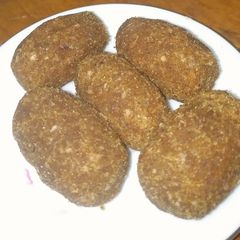 A picture of Pinaca/ pinagr(goan snack).