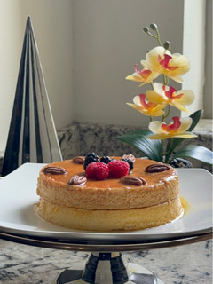 A picture of Mexican Flan Napolitano.