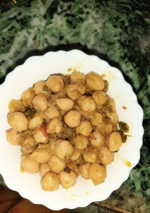 छोले की सब्जी(Chhole ki sabji recipe in Hindi) रेसिपी मुख्य फोटो