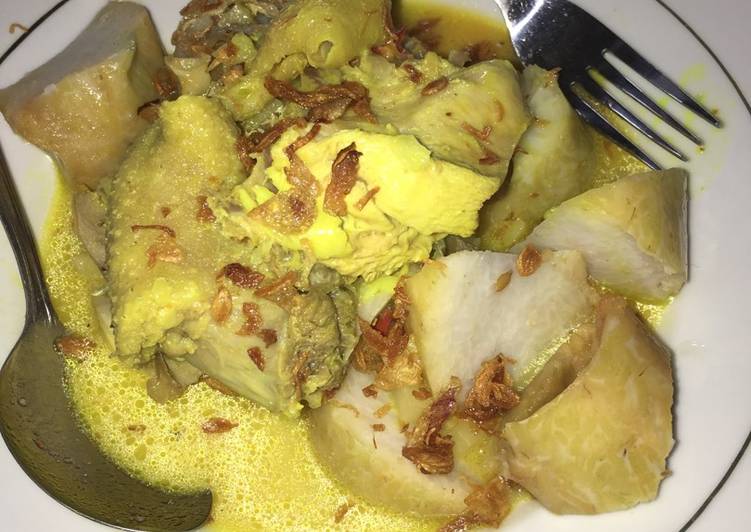 Lontong opor
