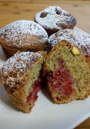 Foto principal de Muffins de pistachos y frambuesas