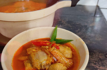 Cara Bikin 김치 돼지갈비 찌개 (pork ribs kimchi stew) Sederhana Dan Enak