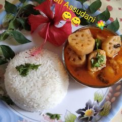 A picture of Lotus stem gravy😋😋💐.