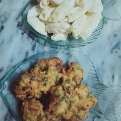 Pyaz ke pakore A picture of Pyaz ke pakore.