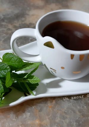 Une photo de Thé à la menthe 🍵 🌱