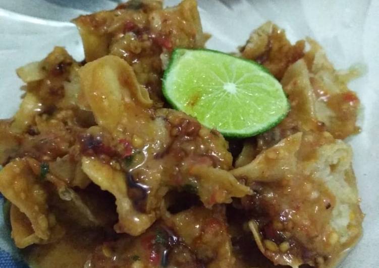 Batagor ayam jamur