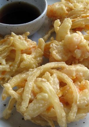 A picture of Prawn, Onion & Carrot ‘Kakiage’ Tempura.