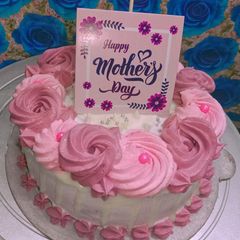 A picture of White forest cake.