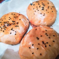 A picture of Chicken bun.