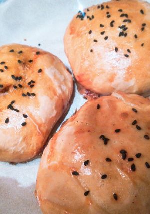 A picture of Chicken bun.