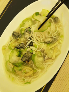 絲瓜蚵仔麵線 的食譜成品照片