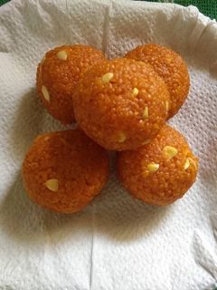 મોતીચુર ના લાડવા રેસીપી મુખ્ય ફોટો