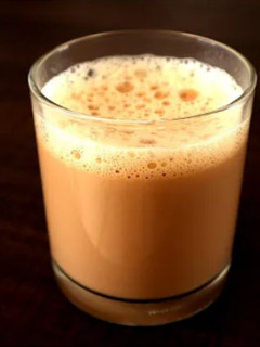 மசாலா டீ(masala tea recipe in tamil) செய்முறை முக்கிய புகைப்படம்