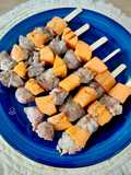 Brochetas de carrillada y boniato