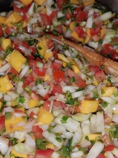 A picture of Mango pico de gallo salsa.