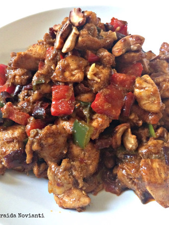 Bagaimana Membuat Punya kacang mede oven sisa lebaran. Yaudah dibikin kungpao chicken aja Simpel