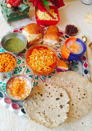 A picture of Sev Tamatar Nu shaak Kathiyawadi Sev Tamatar Ki Sabji.