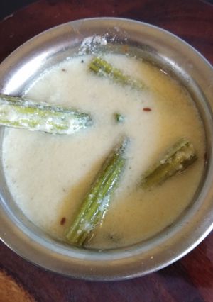 शेवग्याच्या शेंगाची कढी रेसिपी चे मुख्य फोटो