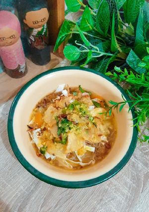 Foto resep Soto Ayam Kuah Kuning + Sambal Kecap 🍲