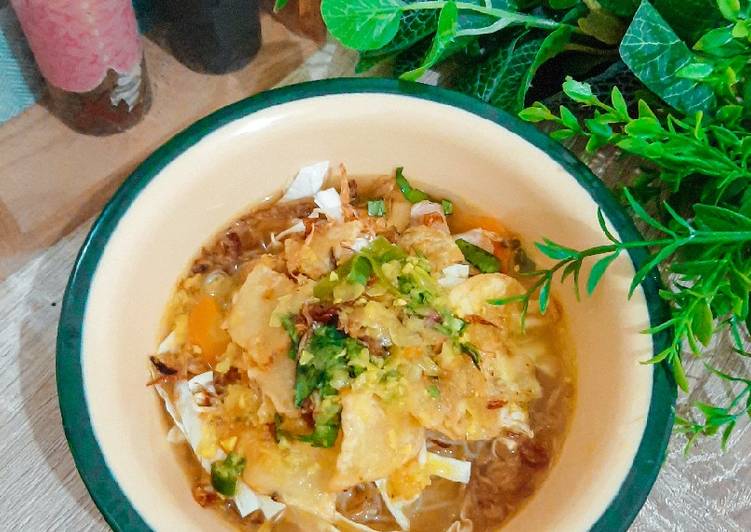 Resep Soto Ayam Kuah Kuning + Sambal Kecap 🍲 yang Enak Banget