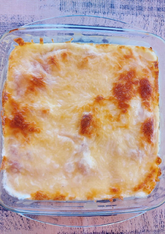 Una foto de Pastel de calabacín, bacon, nata y cuatro quesos
