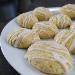 A picture of Lemon biscuits.