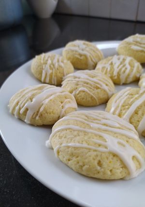 A picture of Lemon biscuits.