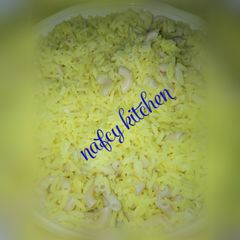 A picture of Rice nd macaroni.