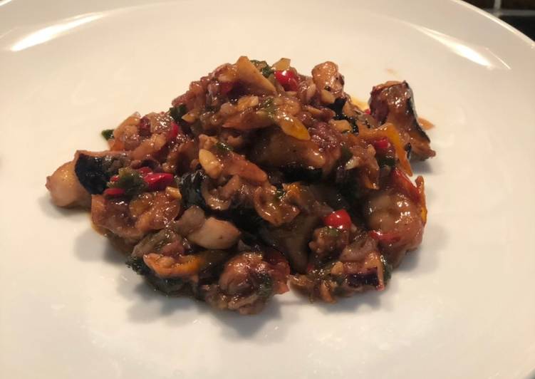 Spicy Chili Garlic Octopus